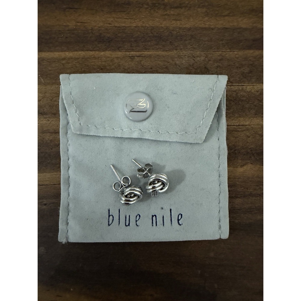 Blue Nile Petite Love Knot Earrings 14K White Gold‎ Classic Quiet Luxury 1.34g - Picture 2 of 5